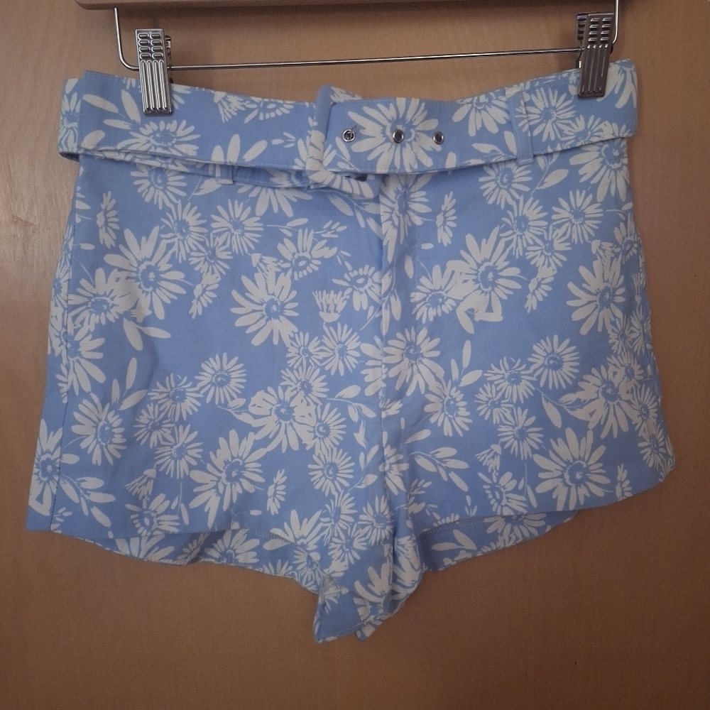 Zara Coquette Blue Floral Linen  Mini Shorts With Attached Belt Size Medium - Picture 2 of 3